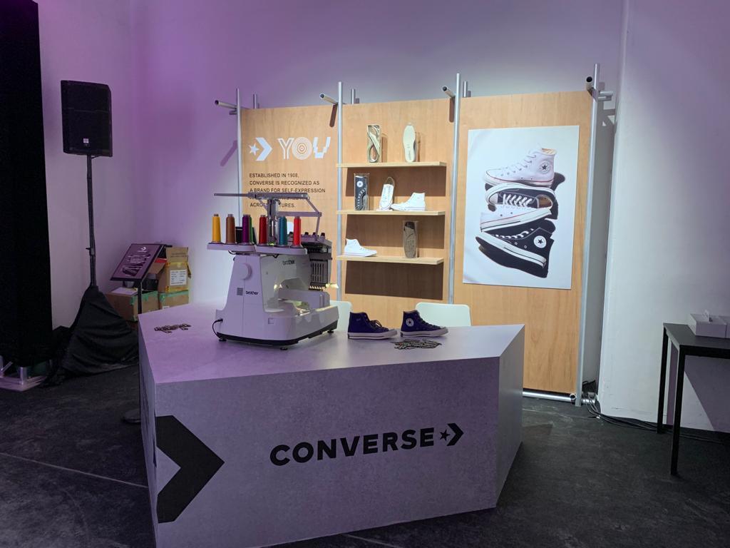 Sneaker Day 即場刺繡Converse帆布鞋 - Hong Kong Production Limited 香港製品有限公司